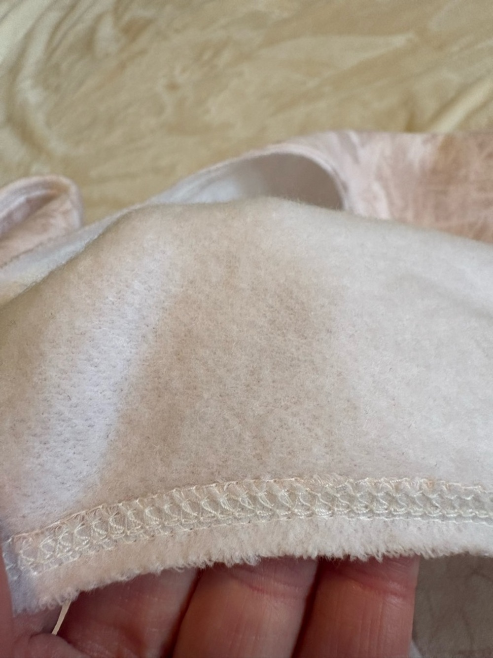 HOLLISTER Off Shoulder Camo Sweatshirt large L Cropped soft Pink Pullover cozy - Picture 7 of 8